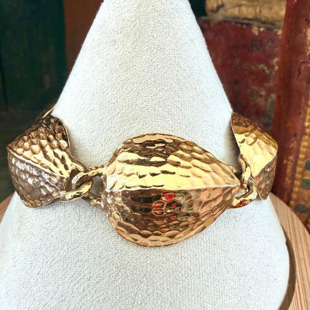 Vintage Avon Hammered Gold Tone Toggle Link Bracelet